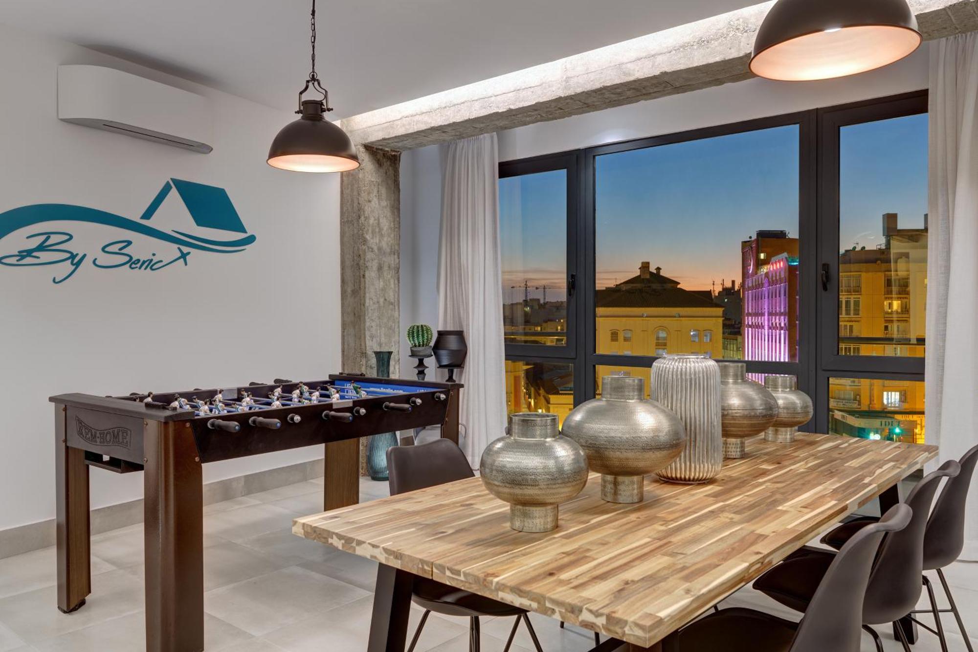 Apartment Tribuna Center By Seric Малага Екстериор снимка